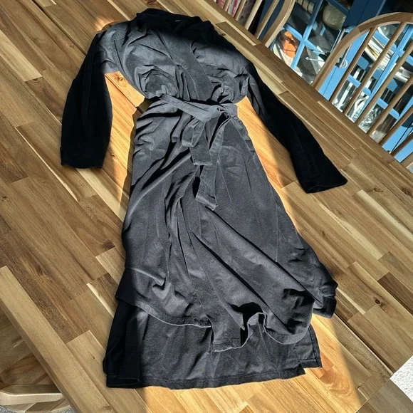 Old Navy Black Chemise and Robe Nursing and Postpartum Set - Picture 5 of 7